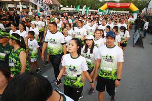 BIB: 
                            <button type="button" onclick="openModal(3530916)" class="btn btn-primary btn-sm float-right btn-popup" data-toggle="modal" data-target=".modal-high-quality">
                        <i class="fas fa-shopping-cart"></i> Add to Cart
                    </button>
                                            <button type="button" onclick="isThisMe(3530916, true)" class="btn btn-success btn-sm float-right btn-popup btn-isme hidden" data-toggle="tooltip" data-placement="bottom" title="นี่คือรูปของคุณใช่ไหม คลิกที่นี่เพื่อเอาเข้าอัลบั้ม">
                        <i class="fas fa-plus"></i> Add to album
                    </button>
                    <button type="button" onclick="isThisMe(3530916, false)" class="btn btn-warning btn-sm float-right btn-popup btn-isnotme hidden">
                        <i class="fas fa-ban"></i> Remove from album
                    </button>